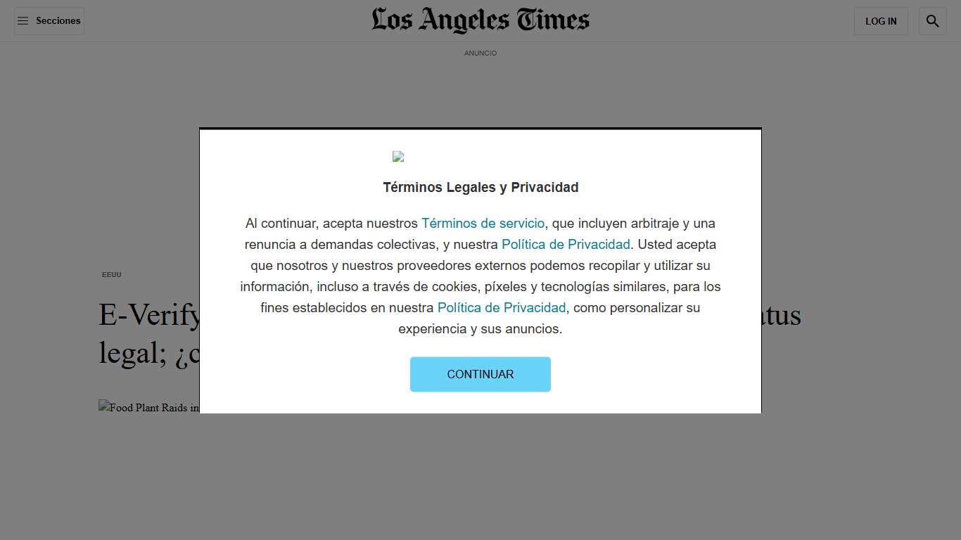 Los inmigrantes pueden evadir el E-Verify gracias a su'defecto'. - Los Angeles Times
